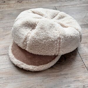 Y2K Fuzzy Sherpa Newsboy Cap Ivory Baker Boy Hat Vintage Early 2000s Cute